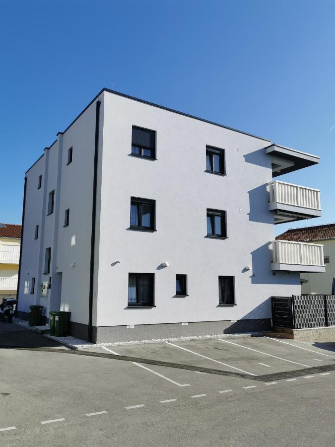 טרוגיר Apartment Misic מראה חיצוני תמונה