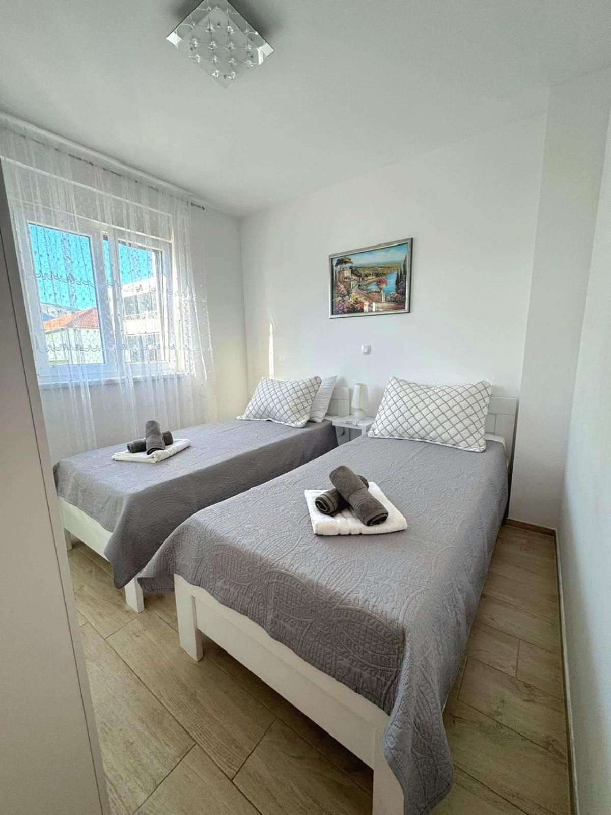 טרוגיר Apartment Misic מראה חיצוני תמונה