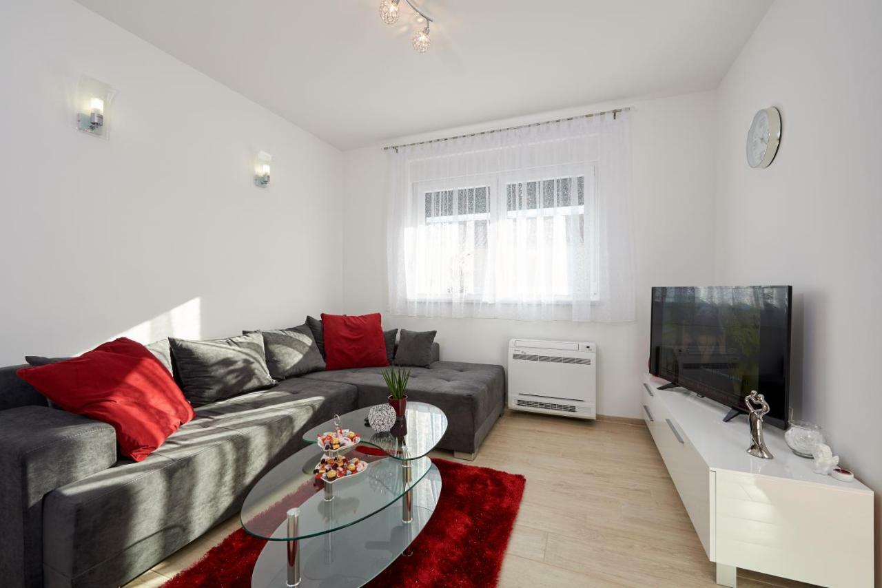 טרוגיר Apartment Misic מראה חיצוני תמונה